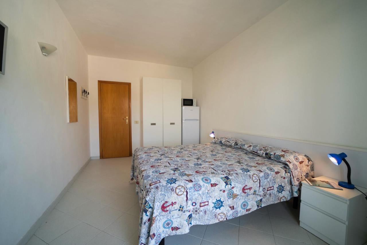 Aparthotel Le Sirene Seccheto Exterior foto