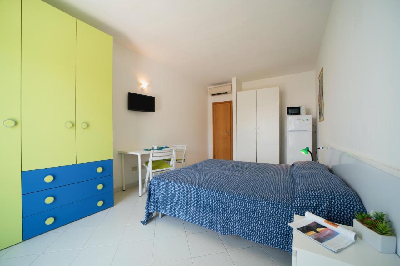 Aparthotel Le Sirene Seccheto Exterior foto