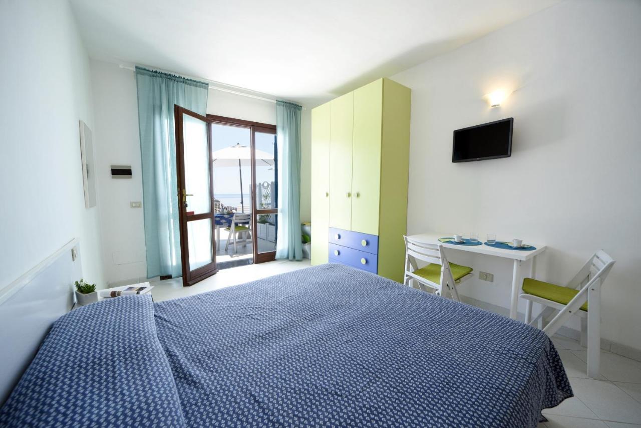 Aparthotel Le Sirene Seccheto Exterior foto