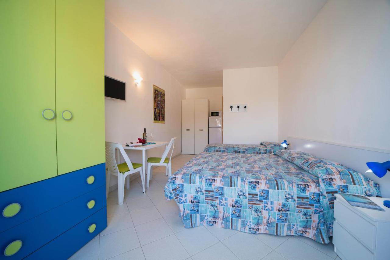 Aparthotel Le Sirene Seccheto Exterior foto