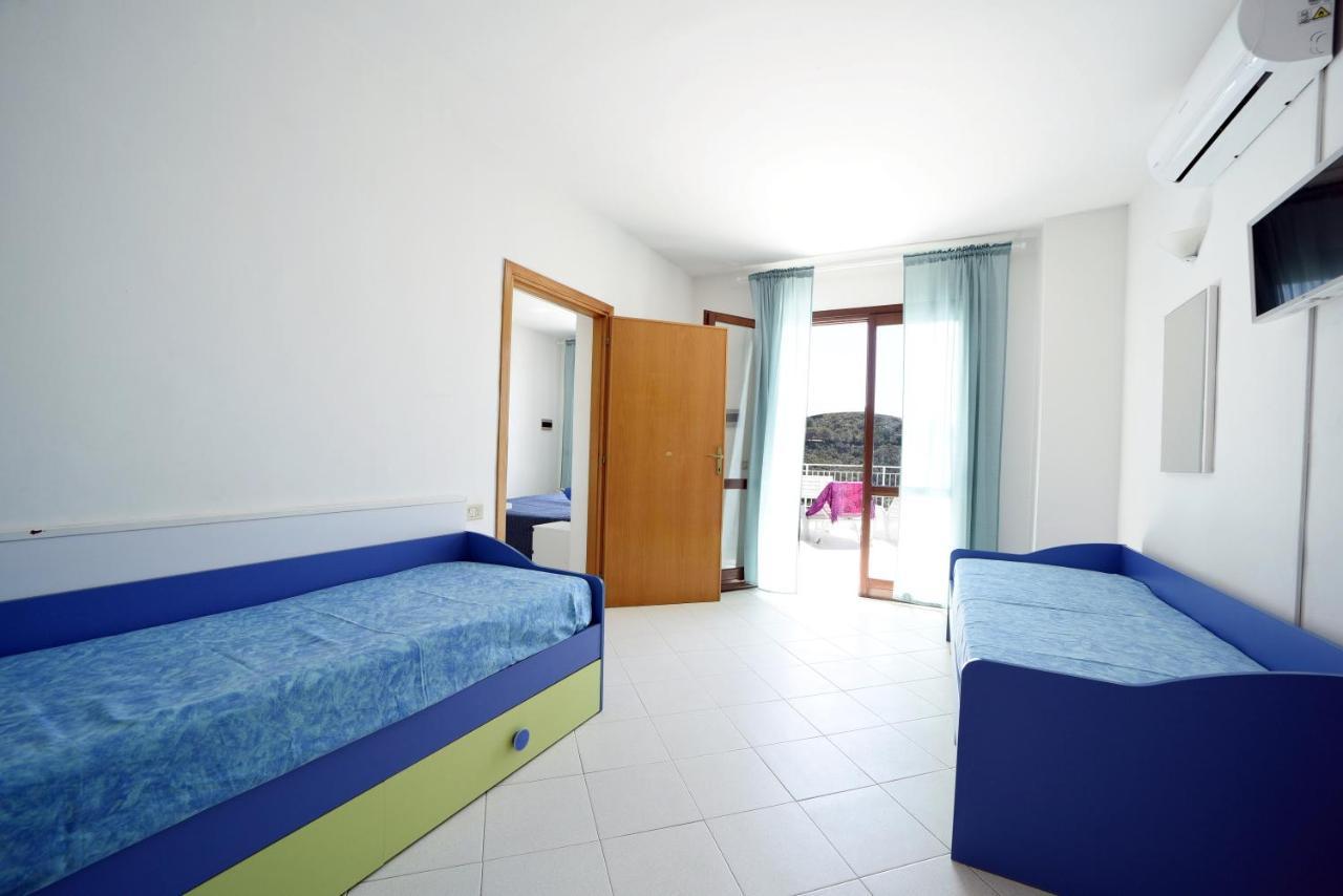 Aparthotel Le Sirene Seccheto Exterior foto