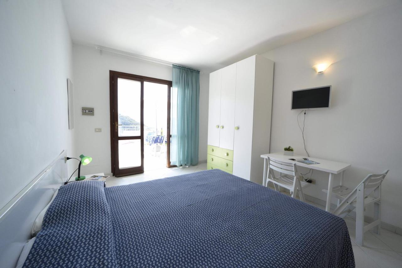 Aparthotel Le Sirene Seccheto Exterior foto